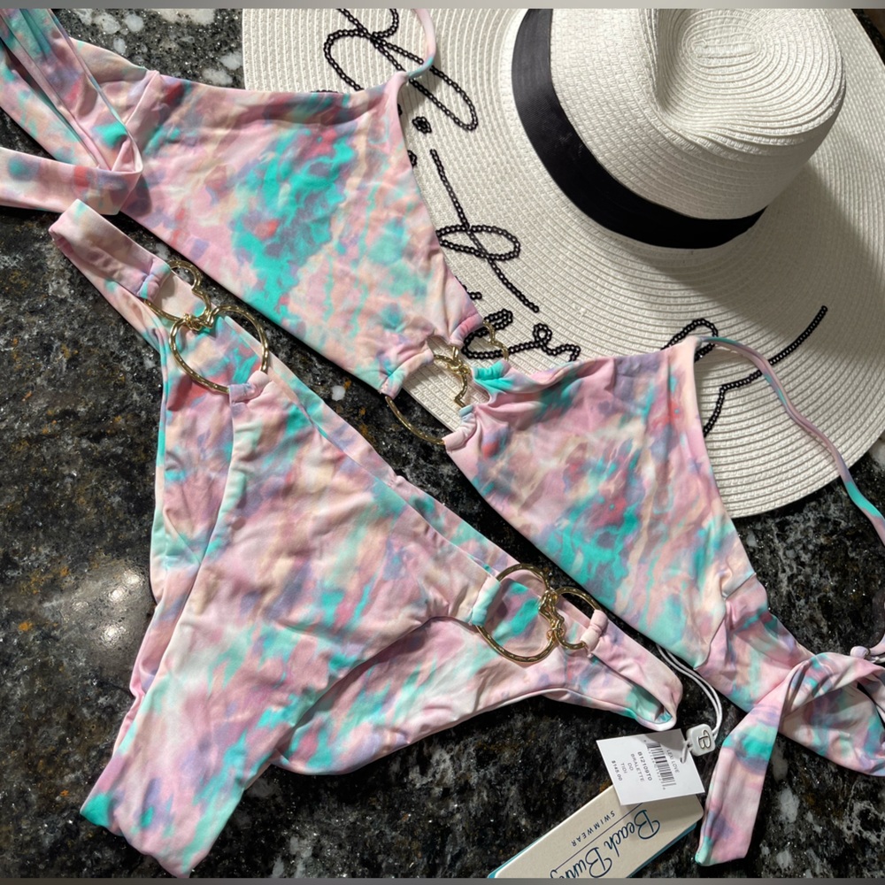 NWT and liner beach bunny Lexi love 💕 DD/L set